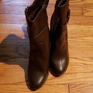 Zoey brown above the Ankle boots